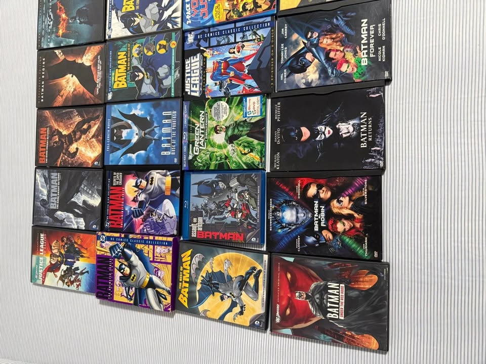 Batman and DC DVD/Blu-ray Collection - photo 2