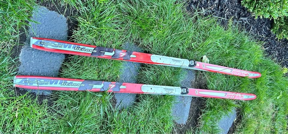 Atomic Fitness FX7 (G2) 183cm Cross Country Skis w/ Bindings