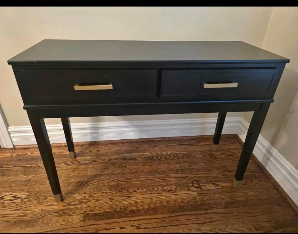Modern Black Bedroom Set – Dresser + 2 Matching Nightstands