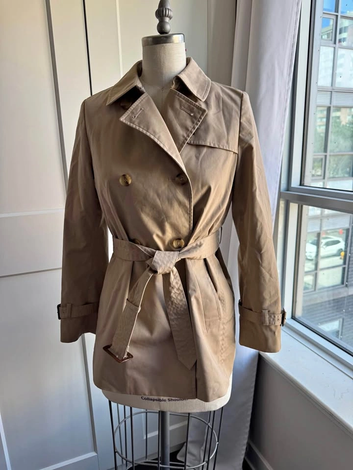 New With Out Tags Ladies Size Small Jacket