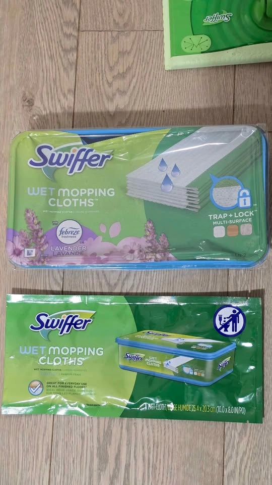 Swiffer Sweeper with Wet and Dry Mopping Cloths - photo 4