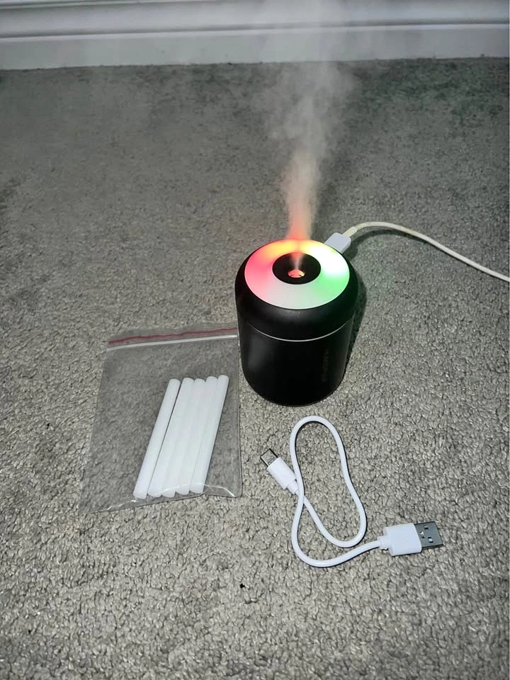 Mini LED humidifier