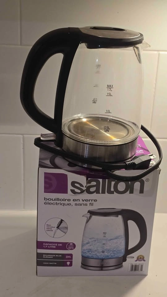 Salton Cordless Electric Glass Kettle - photo 3
