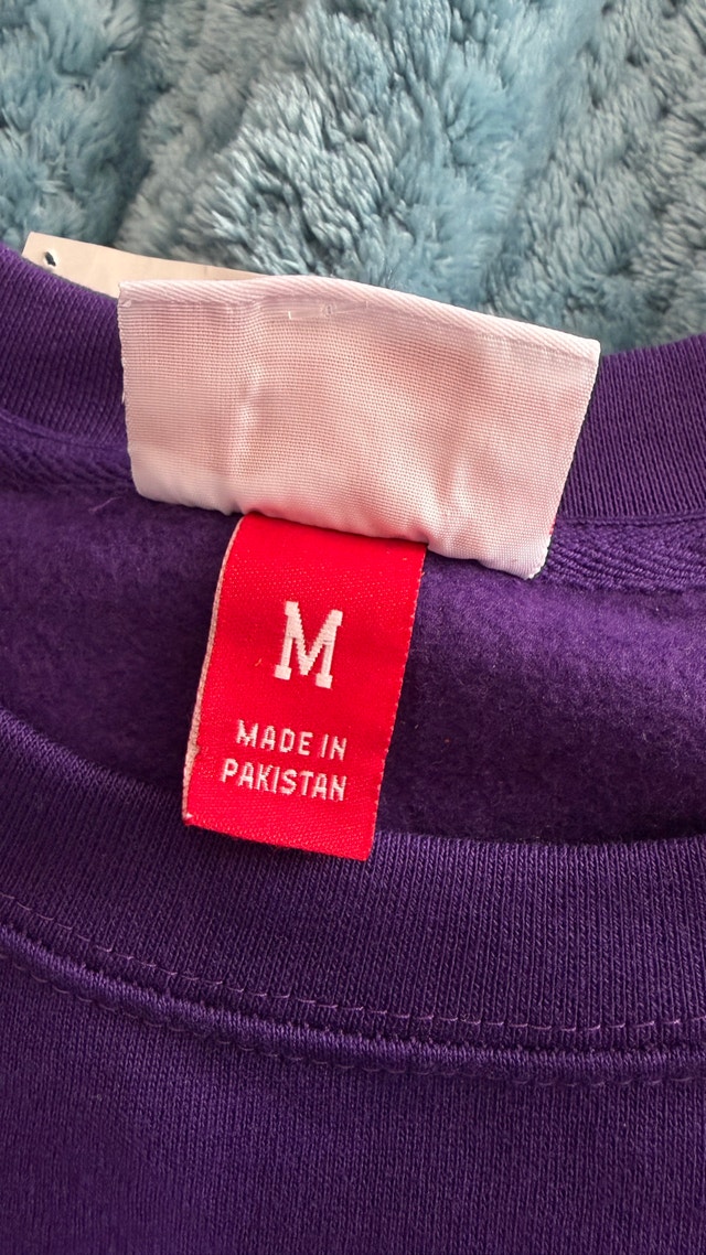 Mitchell & Ness Toronto Raptors Vintage Crewneck Medium Sweater - photo 4