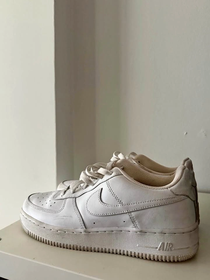 White Air Force size 7Y