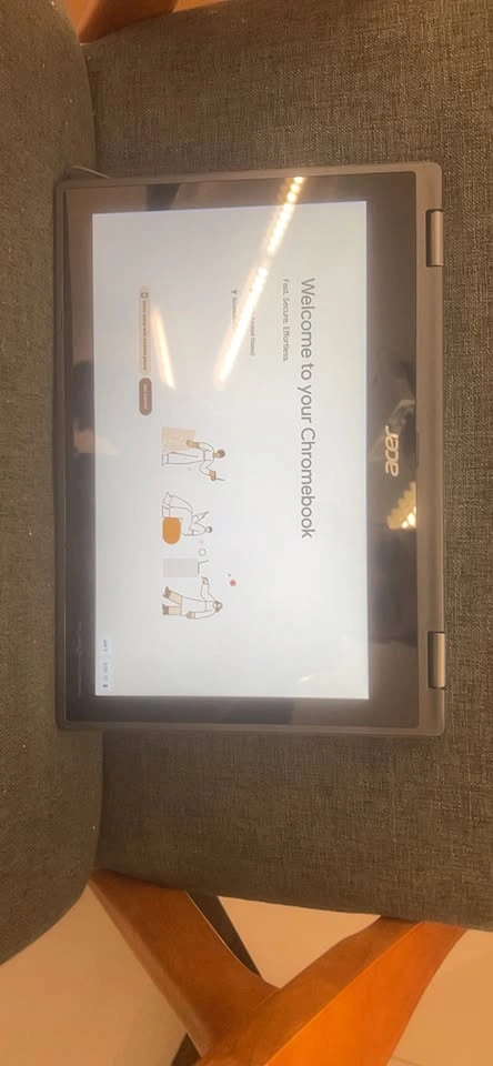 2 in 1 Acer Chromebook Laptop - photo 3