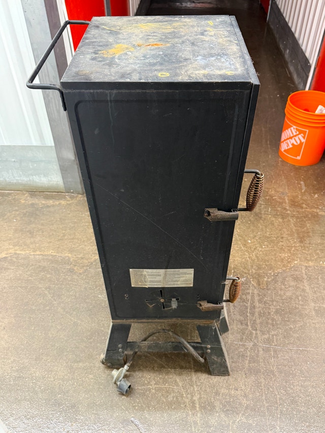 Masterbuilt Pro Series 4-Rack Dual Fuel Smoker - photo 5