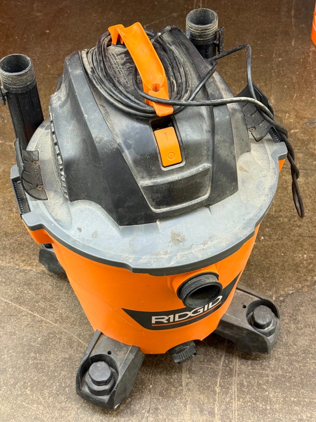 RIDGID 45L (12 Gal.) 5.0 Peak HP NXT Wet Dry Shop Vacuum