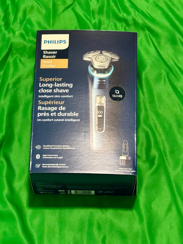 Philips Shaver i9000 Prestige, Wet & Dry Electric Shaver