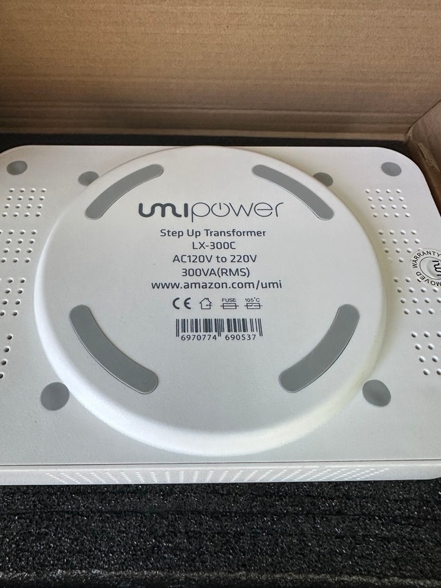 Step Up Transformer 110V to 220V 300W - photo 3