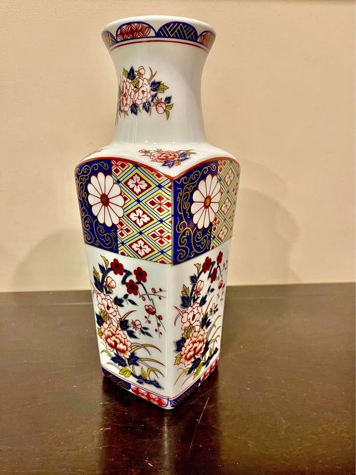 Vintage Imari Impress Porcelain Vase 10" Blue, White, Gold
