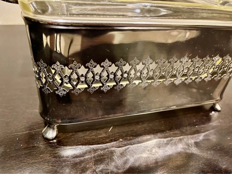 Vintage 1920s Pyrex Lidded Casserole Dish with Silver Stand - photo 5