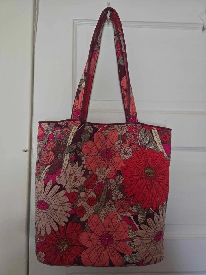 Vera Bradley Shoulder Bag, great condition 13x13 - photo 2