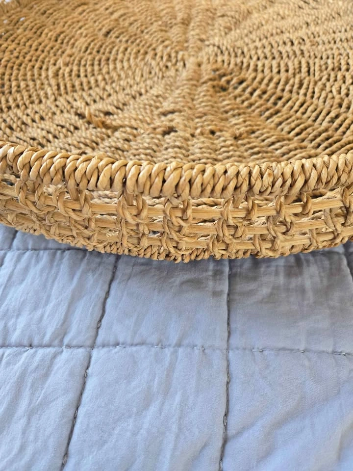 Wicker Tray 20"x20" - photo 2