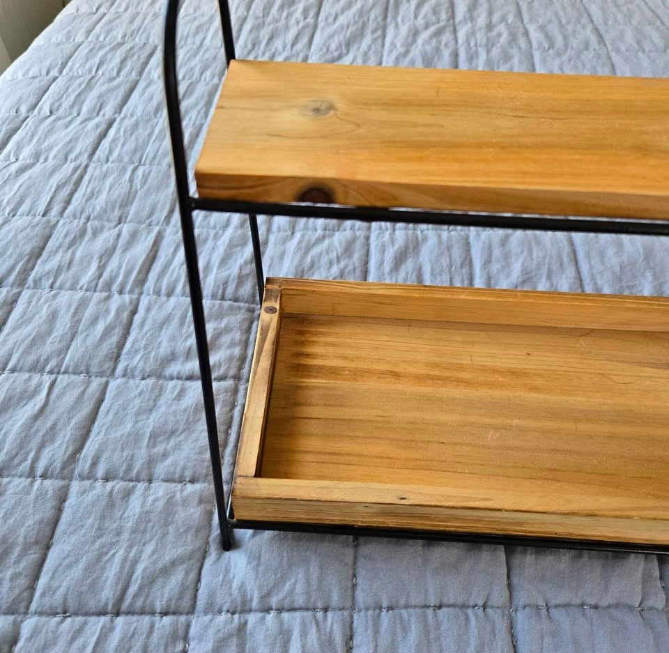 Wooden standing shelf. 9"x12" Great condition - photo 2