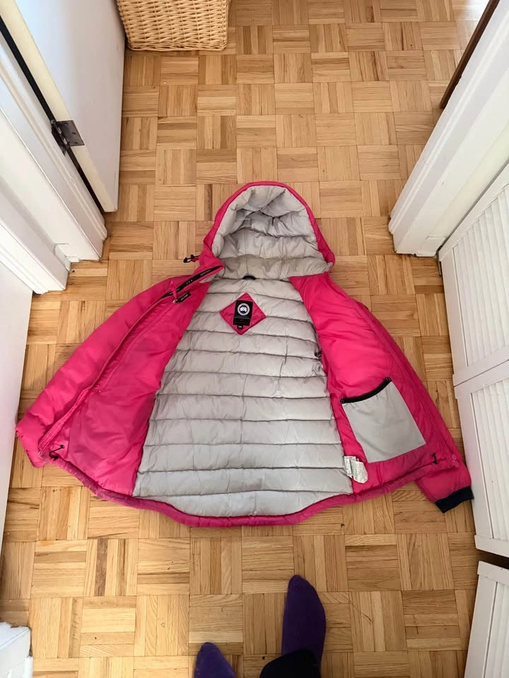 Authentic Canada Goose HyBridge Lite 5055L Women’s Medium Pink - photo 2