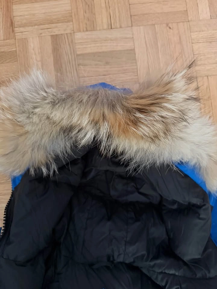 Authentic Canada Goose Chilliwack Bomber 7950LPB Women’s Medium - photo 4