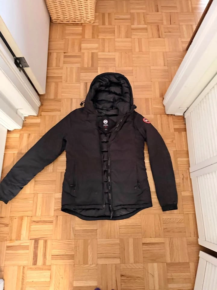 Authentic Canada Goose Camp Hoody 5078L - Women’s Medium - Black