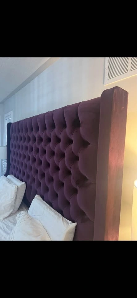 High-End Tufted Velvet King Bed - Hotel Style Wingback Bed - photo 2