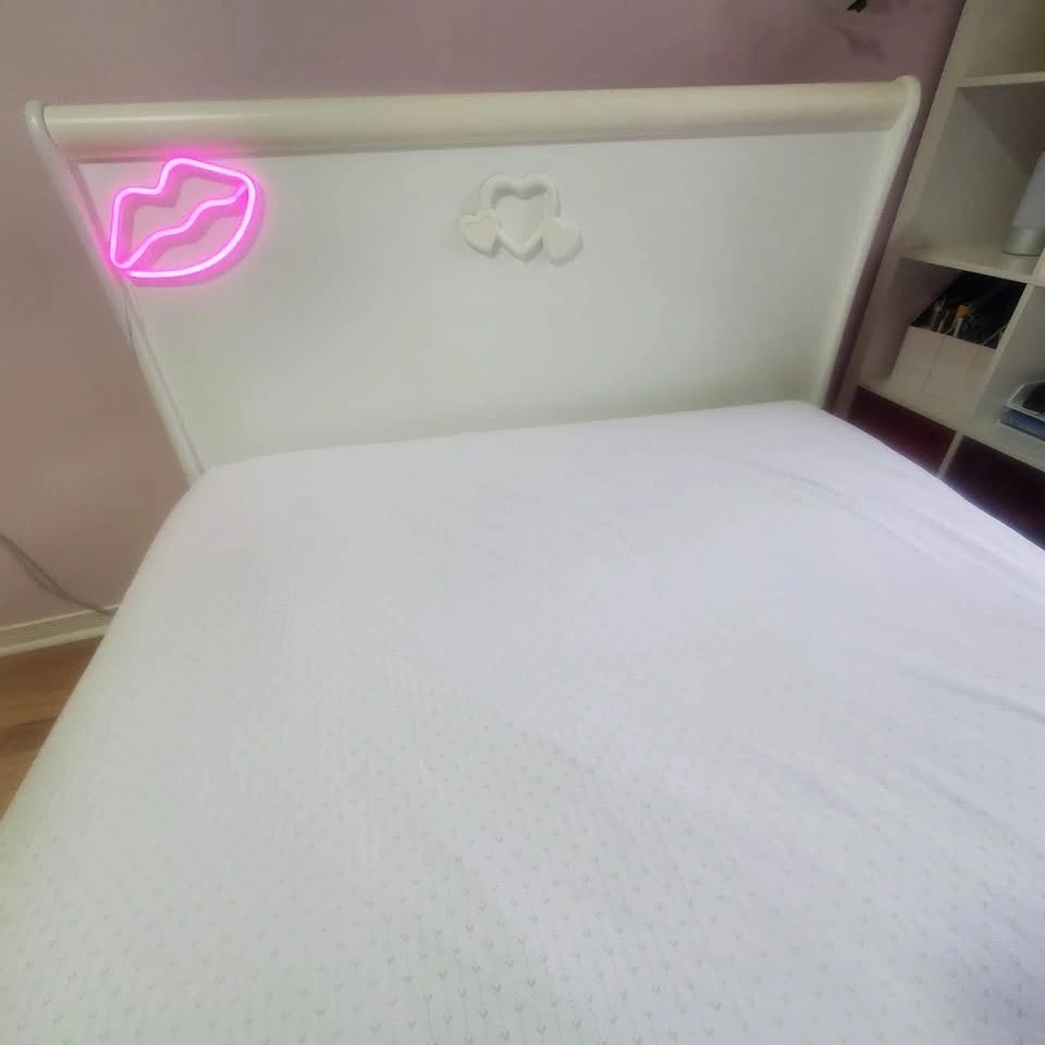 Girls White Heart Sleigh Bed Frame Double / Full NO Mattress - photo 2