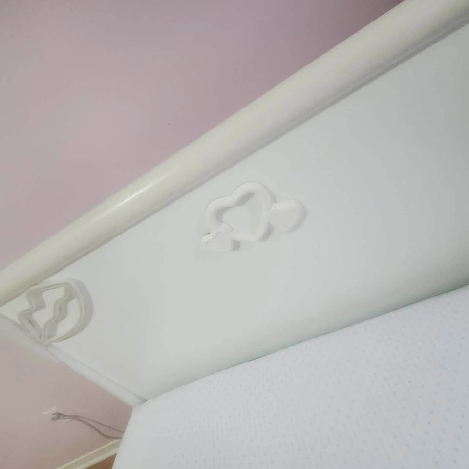 Girls White Heart Sleigh Bed Frame Double / Full NO Mattress - photo 4