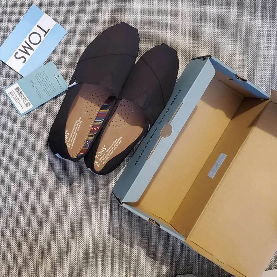New TOMS Classic Canvas Shoes Size 8.5 - photo 4