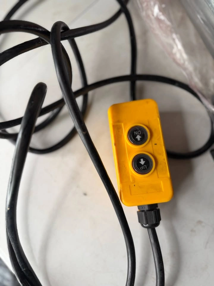 Mixizap 12V Double-Acting Hydraulic Power Unit - photo 3