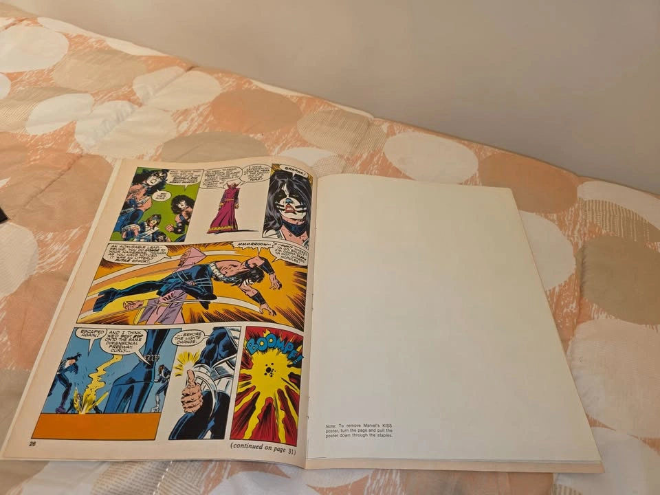 1978 Marvel Comics Super Special #5 – KISS with Poster - photo 2