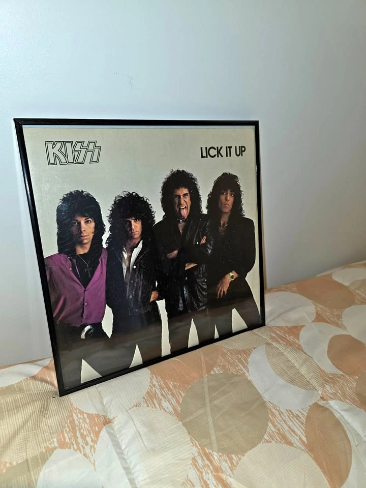 KISS – Lick It Up Framed Album Display – Rock Memorabilia