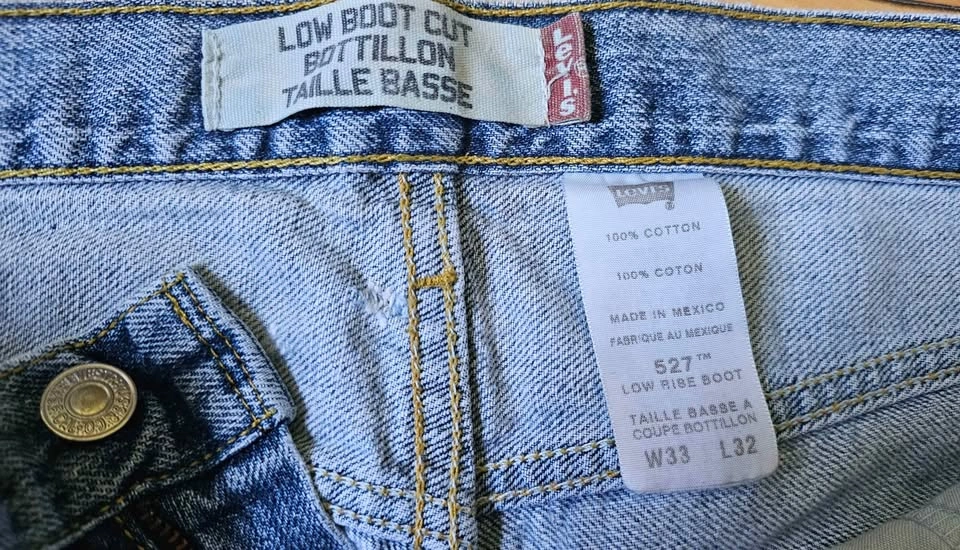 Levi's 527 Low Bootcut Jeans (Unisex / Y2K) - Light Wash W33 L32 - photo 3