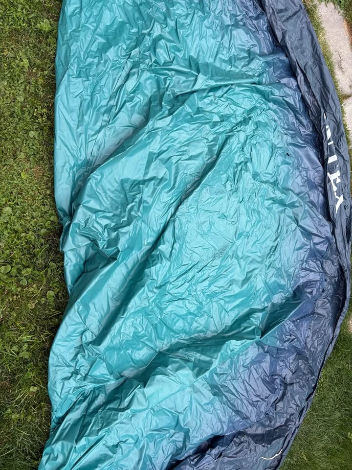 Intex pool cover -for up to 12’ above ground pool - photo 3