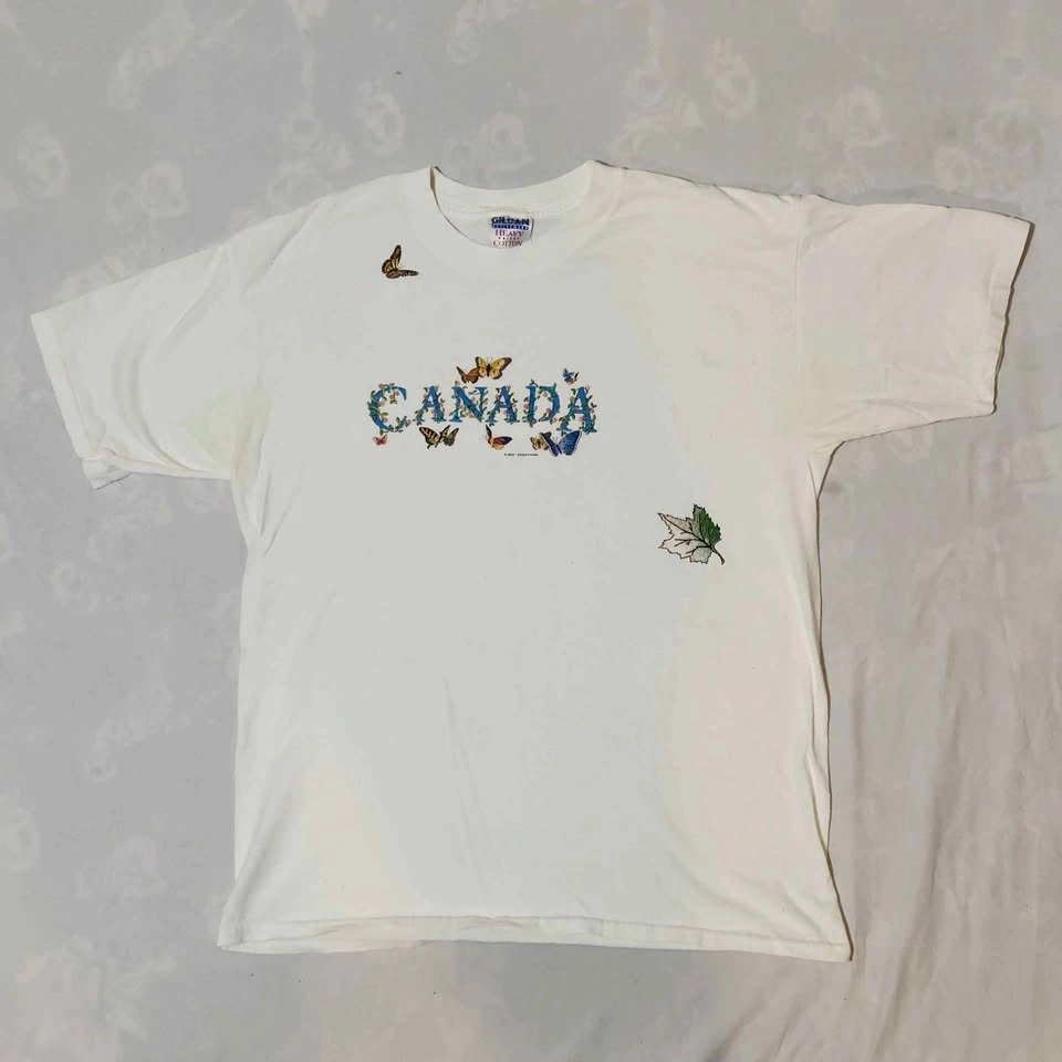 Vintage 2000 Canada Butterfly Graphic T-Shirt Y2K Gildan Size L