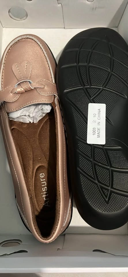Artisure Women's Rose Gold Loafers size 10 - photo 3