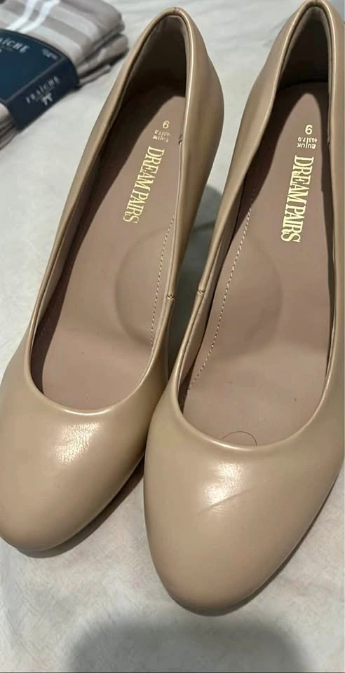 Dream Pairs Nude Pumps