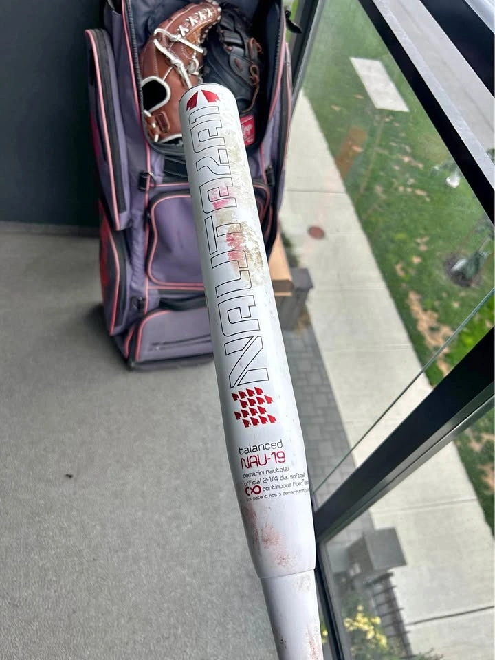 DeMarini Nautalai 26ounce balance bat