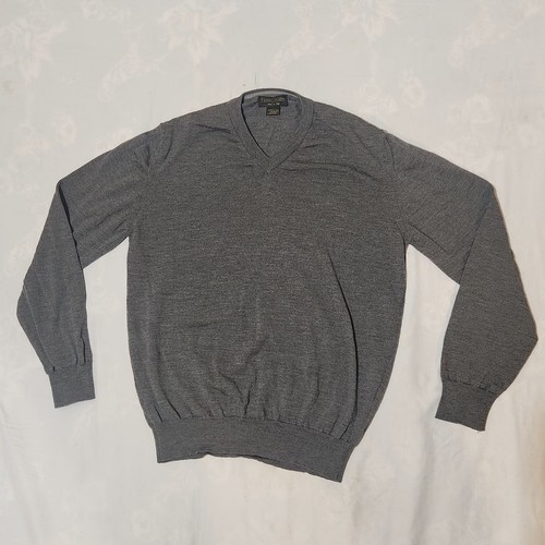 Harry Rosen Men's 100% Wool knit Made in Italy Large V-Neck Swea
