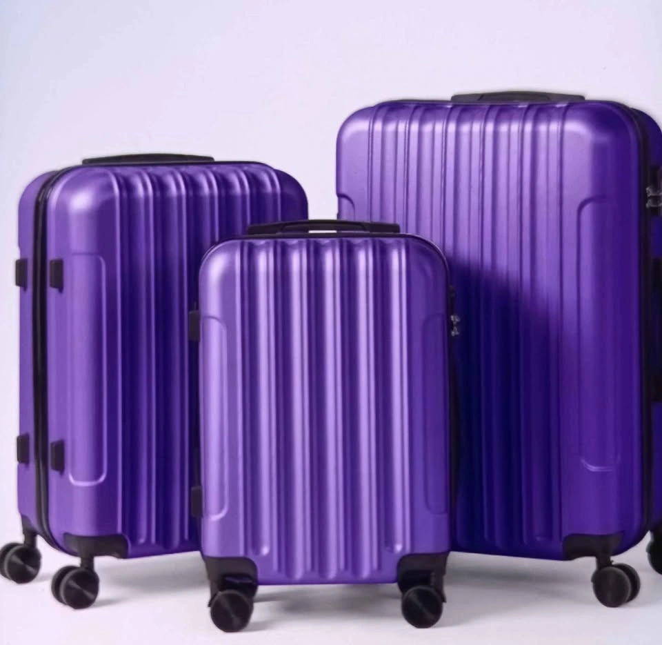 3 Piece Spinner Luggage Set - Brand New - photo 4