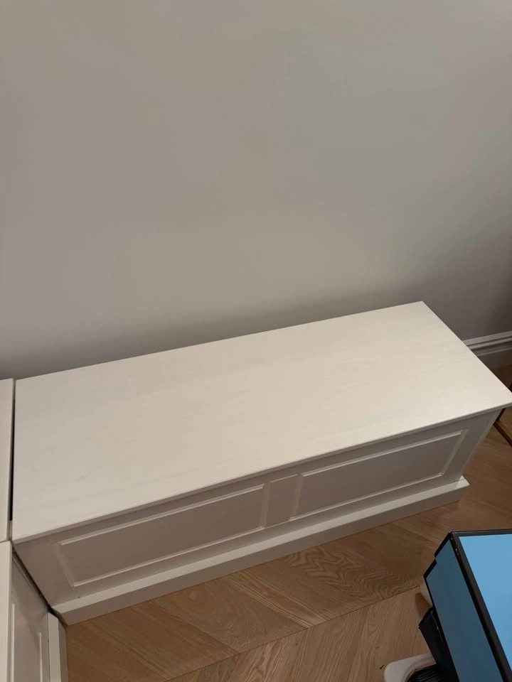 Linon Harris White Solid Pine Backless Nook with Storage - photo 5