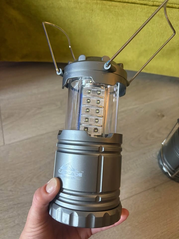 Two Flashlight Lanterns with handle - photo 2