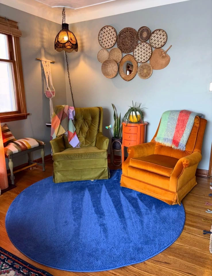 Green Velvet Chair & Antique Hanging Light - photo 4