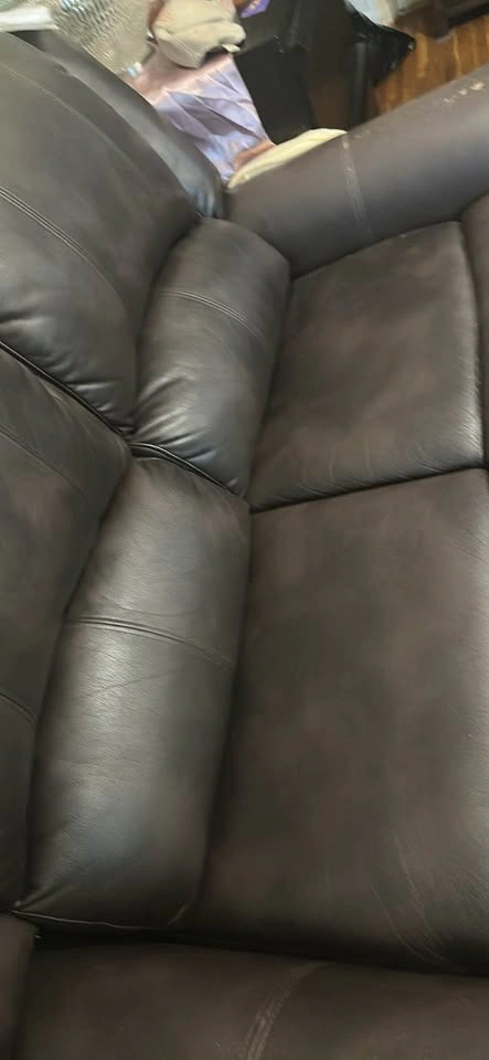 Beatrice, beautiful brown leather recliner - photo 2