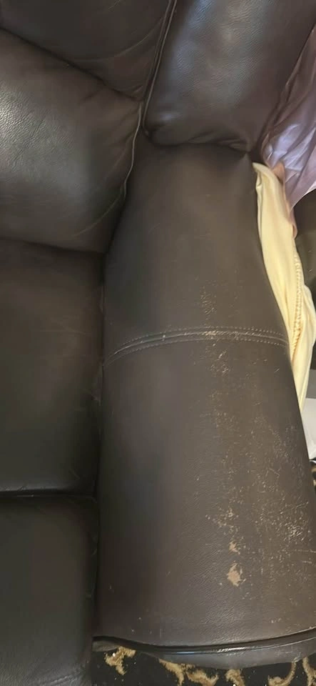 Beatrice, beautiful brown leather recliner - photo 3