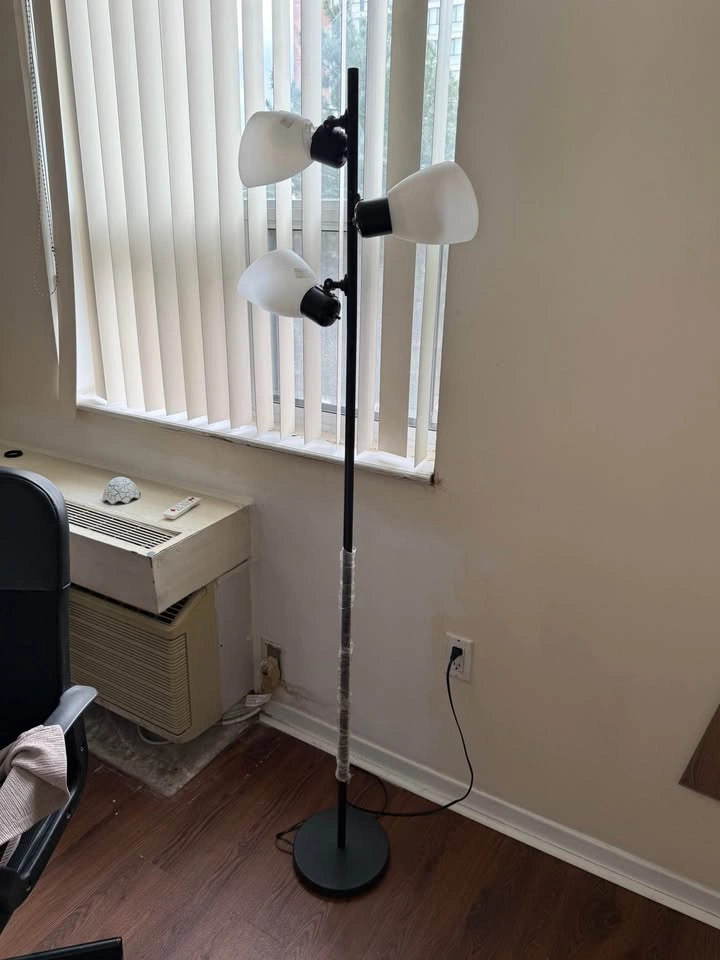 Light stand - photo 2