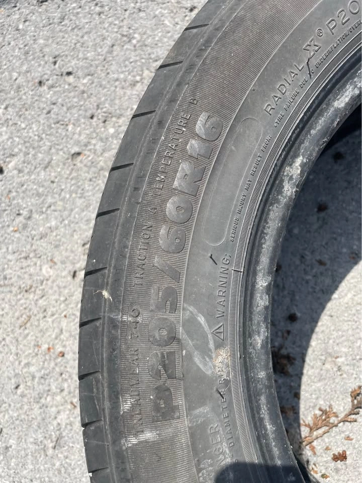 Michelin Radial X P205/60R16 Tire X2 - photo 3