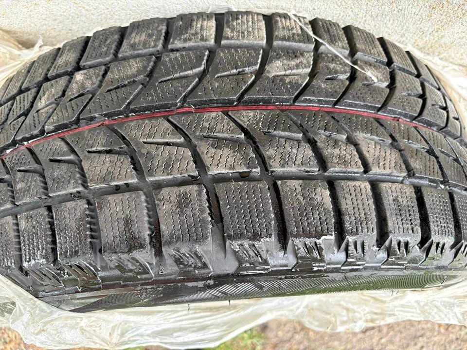 4 Bridgestone Blizzak Winter Tires 195/55R15 85R