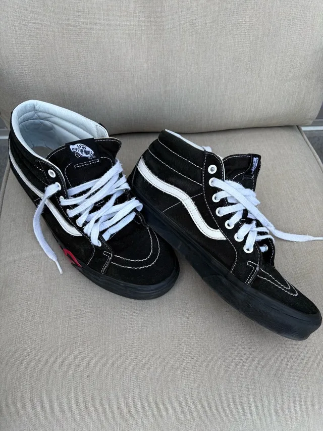 2 pairs of men’s vans size 10.5 - photo 2