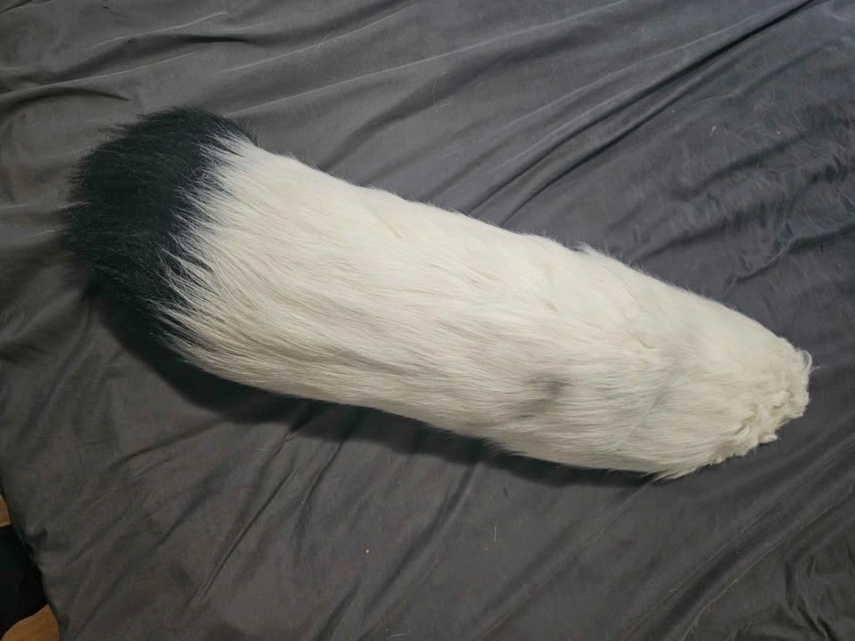 3-Foot Faux Fur Cosplay & Rave Tail - photo 2