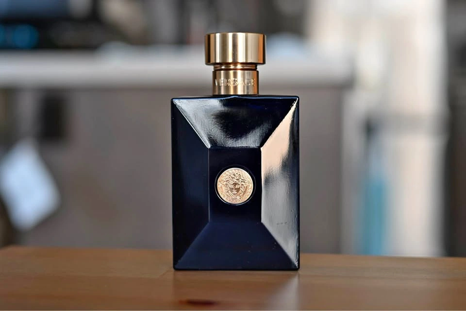 Versace Dylan Blue EDT (100ml) + Bonus 2x Samples!