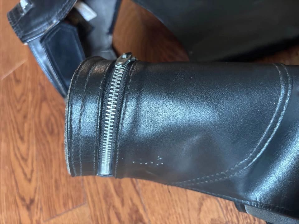 Vintage Gilbert Crocker Black Leather Motorcycle Chaps XL - photo 3