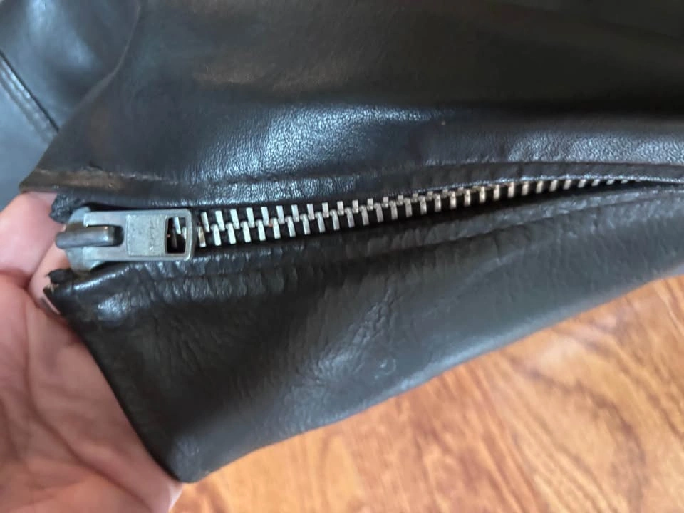 Vintage Gilbert Crocker Black Leather Motorcycle Chaps XL - photo 4